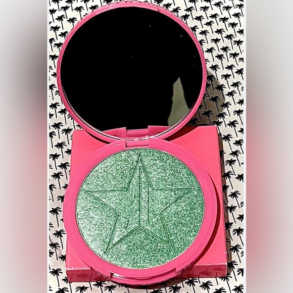 Jeffree Star Skin Frost MINT CONDITION NIB - Picture 2 of 5